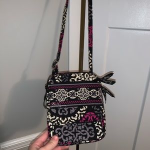Vera Bradley Cross Body Purse!!